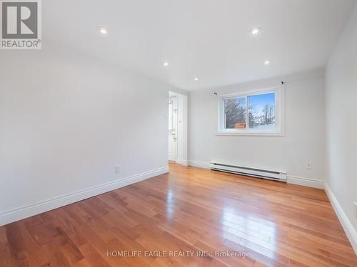 4 Hughes Street, Richmond Hill, ON - Indoor Photo Showing Other Room