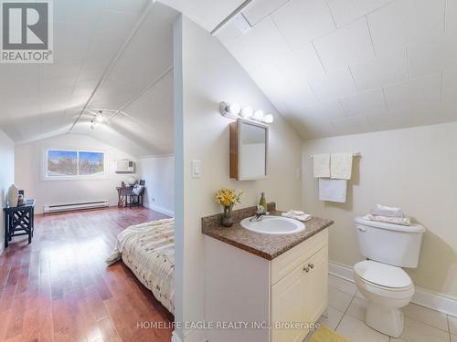 4 Hughes Street, Richmond Hill, ON - Indoor Photo Showing Bathroom