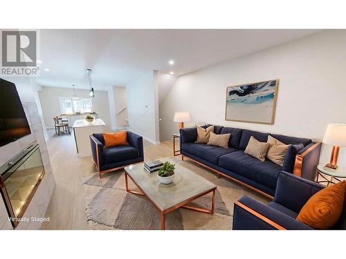 4824 Ridge Road Unit# 4, Radium Hot Springs, BC - Indoor Photo Showing Living Room