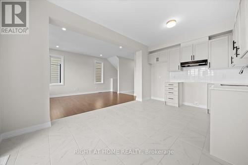 2040 Postilion Street, Ottawa, ON - Indoor Photo Showing Kitchen