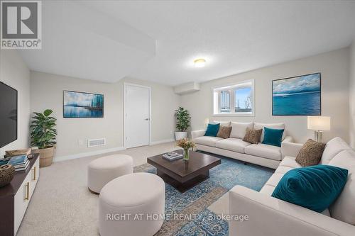 2040 Postilion Street, Ottawa, ON - Indoor Photo Showing Living Room