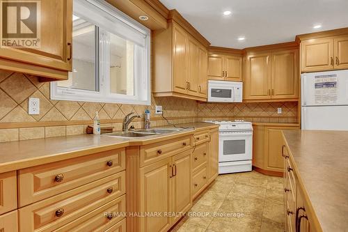 2527 Old Montreal Road, Ottawa, ON - Indoor Photo Showing Kitchen With Double Sink