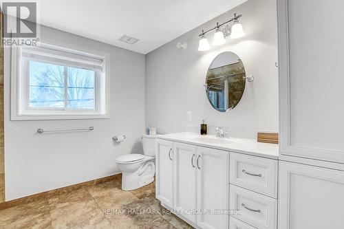 2527 Old Montreal Road, Ottawa, ON - Indoor Photo Showing Bathroom