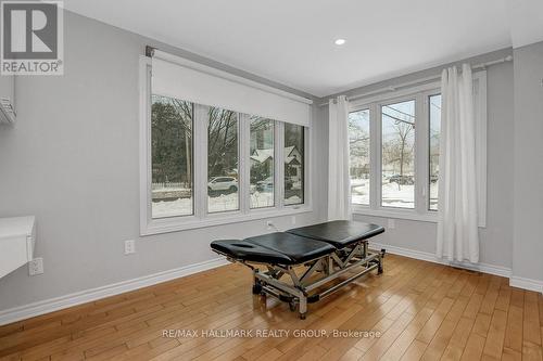 2527 Old Montreal Road, Ottawa, ON - Indoor