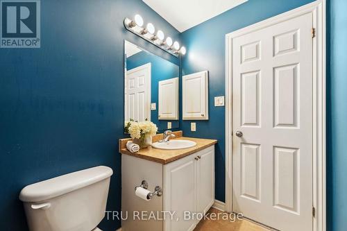 118 Tacom Circle, Ottawa, ON - Indoor Photo Showing Bathroom