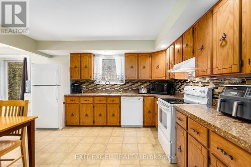 351 Russell Road, Clarence-Rockland, ON - Indoor Photo Showing Kitchen