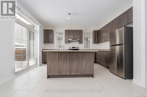 24 Dey Drive, Collingwood, ON - Indoor Photo Showing Kitchen