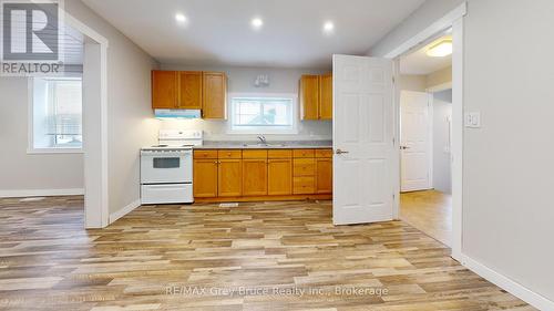 7749 Highway 21, South Bruce Peninsula, ON - Indoor Photo Showing Kitchen With Double Sink