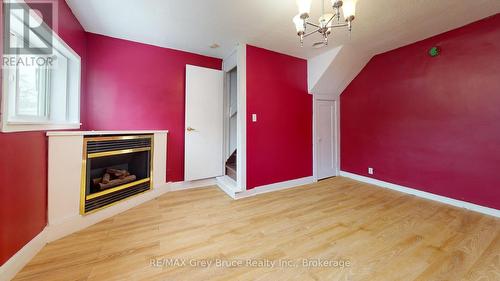 7747 Highway 21, South Bruce Peninsula, ON - Indoor With Fireplace