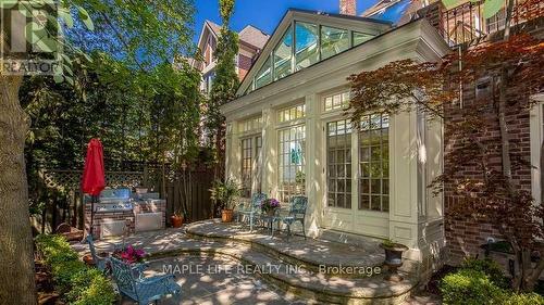 11 Dewbourne Avenue, Toronto, ON - Outdoor