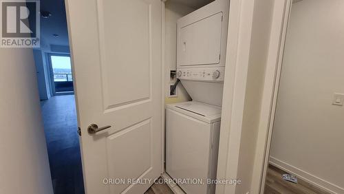 1512 - 1435 Celebration Drive, Pickering, ON - Indoor Photo Showing Laundry Room