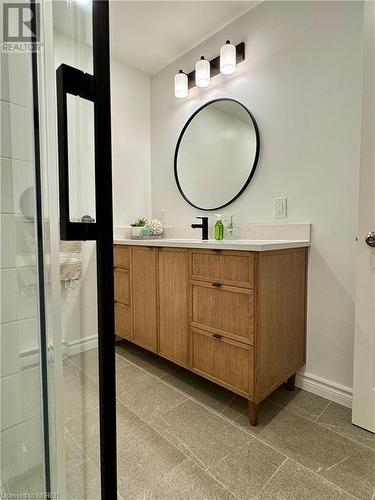 43 Eglee Avenue, North Bay (Birchaven), ON - Indoor Photo Showing Bathroom