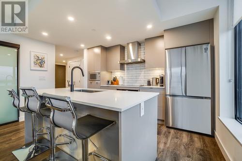 Kitchen - 1471 St Paul Street Unit# 2203, Kelowna, BC - Indoor Photo Showing Kitchen With Upgraded Kitchen