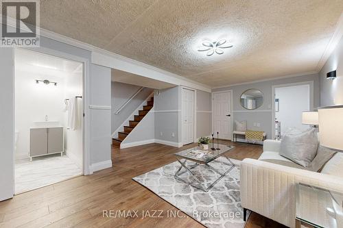 7 Groves Lane, Ajax (South East), ON - Indoor Photo Showing Living Room