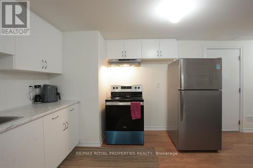 Lower - 110 Durham Avenue, Barrie, ON - Indoor Photo Showing Kitchen