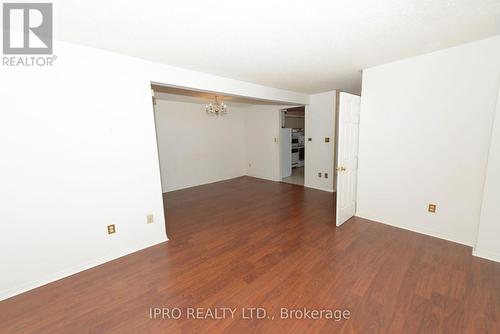 28 - 38 Elora Drive, Hamilton, ON - Indoor Photo Showing Other Room