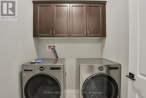 Upper - 54 Dyer Crescent, Bracebridge, ON - Indoor Photo Showing Laundry Room