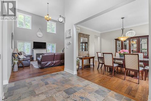 2 Ashlea Lane, Melancthon, ON - Indoor Photo Showing Dining Room