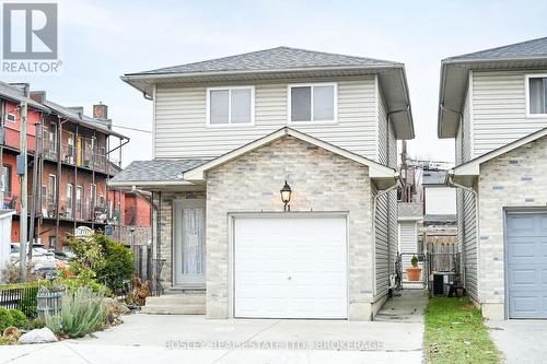 11 Cheever Street, Hamilton (Landsdale), ON - Outdoor