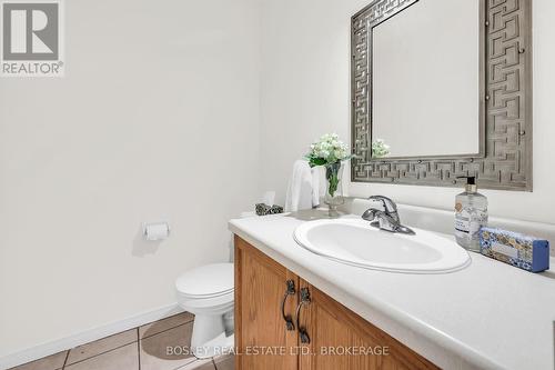 11 Cheever Street, Hamilton (Landsdale), ON - Indoor Photo Showing Bathroom