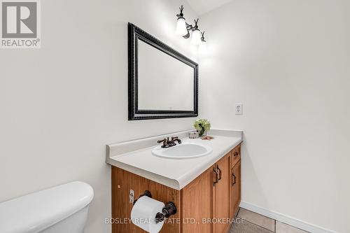 11 Cheever Street, Hamilton (Landsdale), ON - Indoor Photo Showing Bathroom