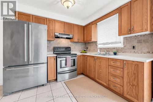 11 Cheever Street, Hamilton (Landsdale), ON - Indoor Photo Showing Kitchen