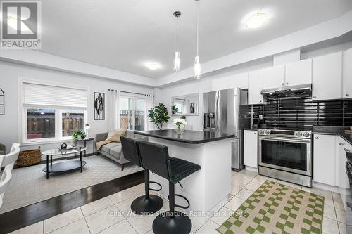 4 - 47 Madonna Drive, Hamilton (Carpenter), ON - Indoor Photo Showing Kitchen With Stainless Steel Kitchen With Upgraded Kitchen