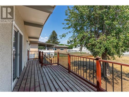 745 Kelly Drive, Kamloops, BC - Outdoor With Exterior