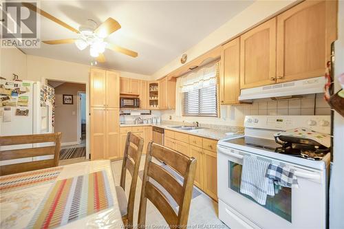 1236 Hickory, Windsor, ON - Indoor Photo Showing Kitchen With Double Sink