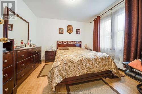 1236 Hickory, Windsor, ON - Indoor Photo Showing Bedroom