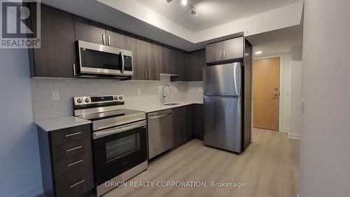 410 - 1435 Celebration Drive, Pickering, ON - Indoor Photo Showing Kitchen