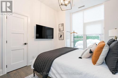 Gph5 - 111 Worsley Street, Barrie, ON - Indoor Photo Showing Bedroom