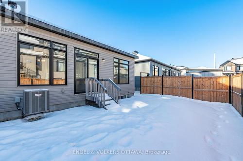 553 Knotridge Street, Ottawa, ON - Outdoor