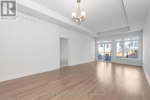 553 Knotridge Street, Ottawa, ON - Indoor Photo Showing Other Room