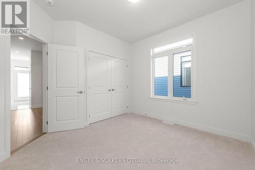 553 Knotridge Street, Ottawa, ON - Indoor Photo Showing Other Room