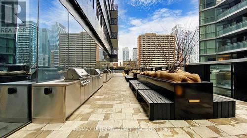 4802 - 55 Charles Street E, Toronto, ON - Outdoor