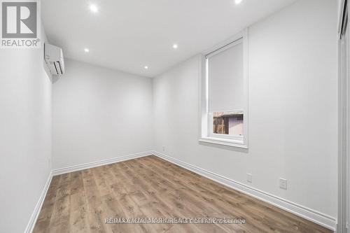 B - 208 Dovercourt Road, Toronto, ON - Indoor Photo Showing Other Room