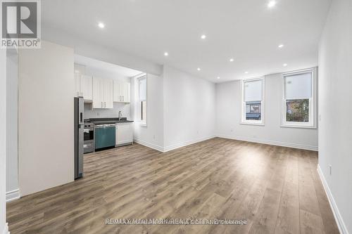 B - 208 Dovercourt Road, Toronto, ON - Indoor Photo Showing Kitchen