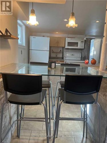 Bsmt - 70 Carlaw Avenue, Toronto, ON - Indoor Photo Showing Kitchen