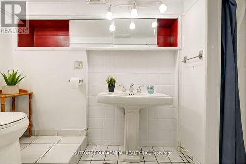 Bsmt - 70 Carlaw Avenue, Toronto, ON - Indoor Photo Showing Bathroom