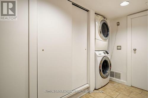 Bsmt - 70 Carlaw Avenue, Toronto, ON - Indoor Photo Showing Laundry Room