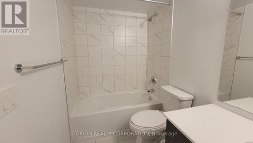 1204 - 1435 Celebration Drive, Pickering, ON - Indoor Photo Showing Bathroom