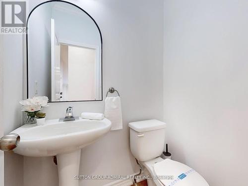 1265 Mary-Lou Street, Innisfil, ON - Indoor Photo Showing Bathroom