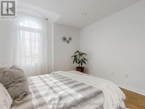 1265 Mary-Lou Street, Innisfil, ON - Indoor Photo Showing Bedroom