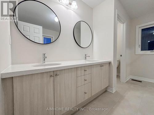 3 Ken Davie Gate, Georgina, ON - Indoor Photo Showing Bathroom