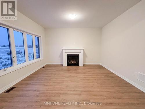 3 Ken Davie Gate, Georgina, ON - Indoor With Fireplace