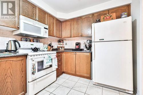 3 Jack Kenny Court, Caledon, ON - Indoor Photo Showing Kitchen