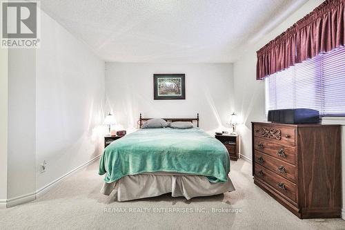 3 Jack Kenny Court, Caledon, ON - Indoor Photo Showing Bedroom