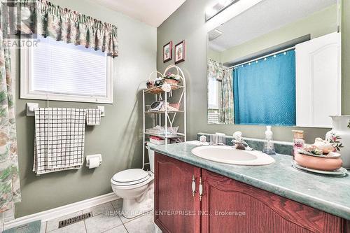 3 Jack Kenny Court, Caledon, ON - Indoor Photo Showing Bathroom