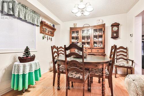 3 Jack Kenny Court, Caledon, ON - Indoor Photo Showing Dining Room